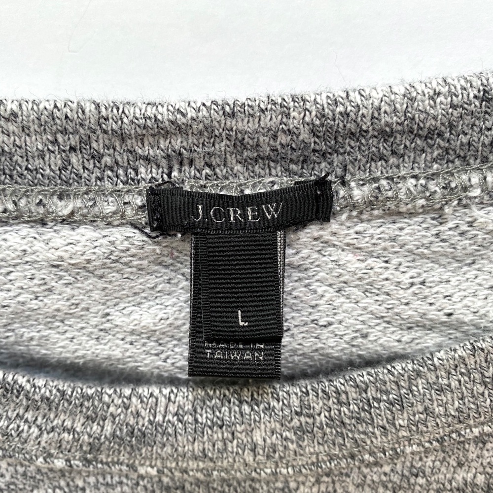 ⭐️J crew crew neck cotton sweatshirt - Picture 9 of 9